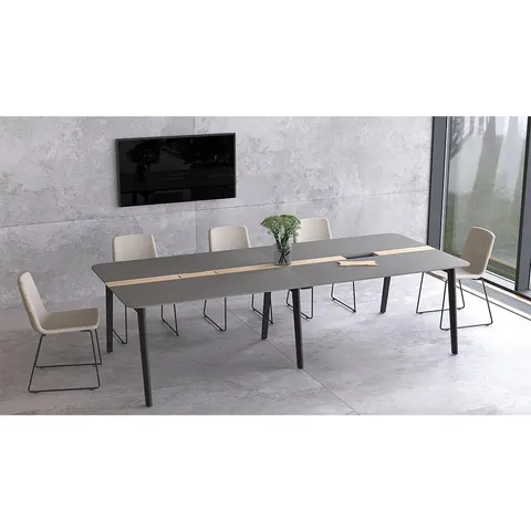 Masă de conferință Narbutas Nova Wood, 2800 x 1200 x 740 mm, blat dreptunghiular, MDF 26 mm, blat HPL negru, picioare frasin deschis